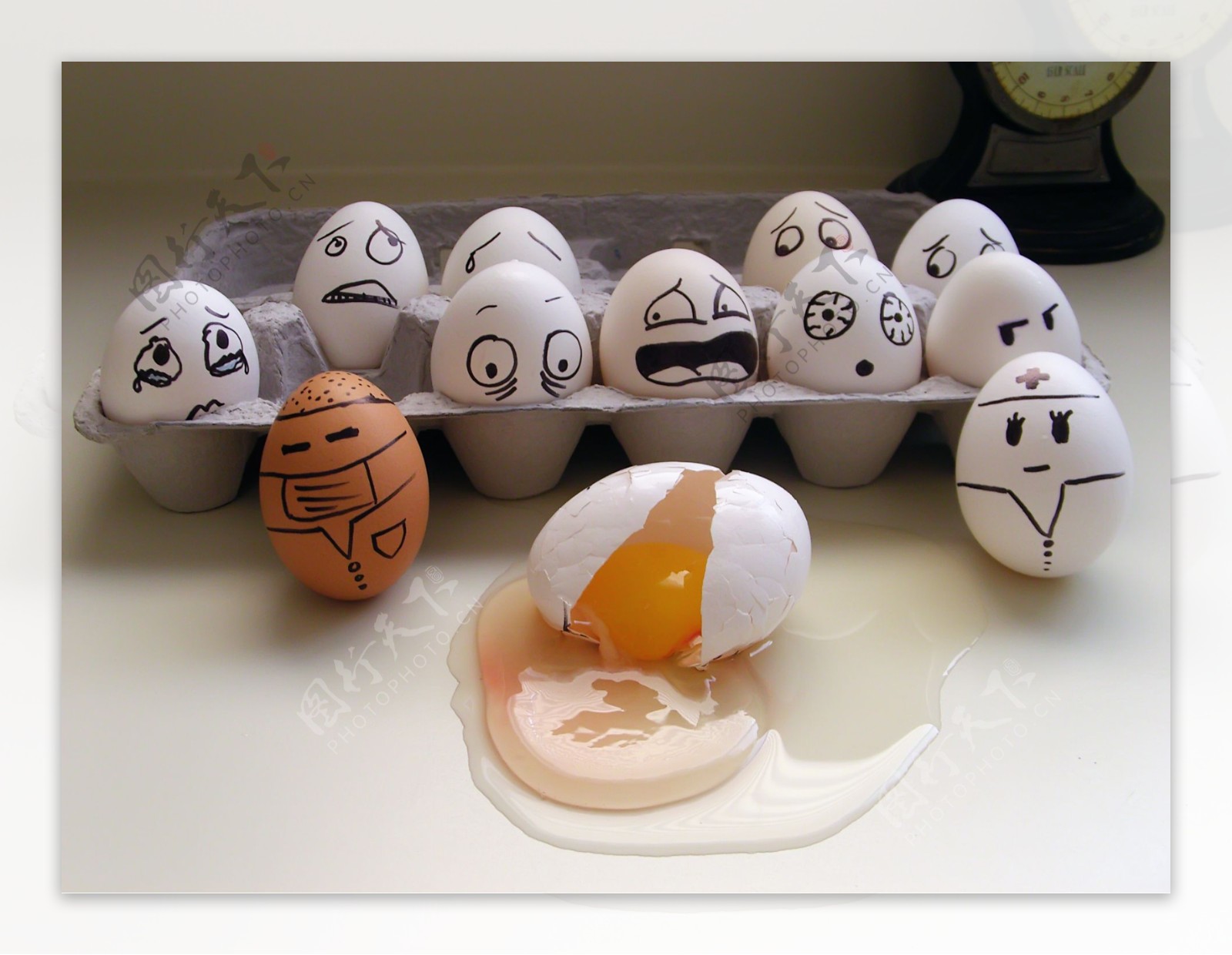 摔碎的可爱鸡蛋表情