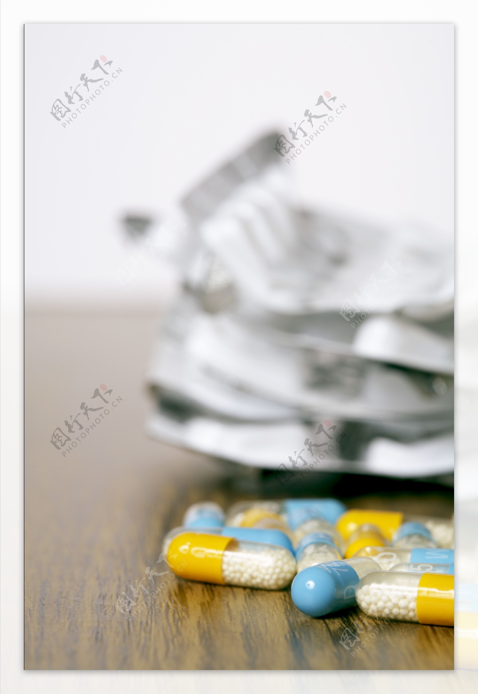 胶囊抗生素图片