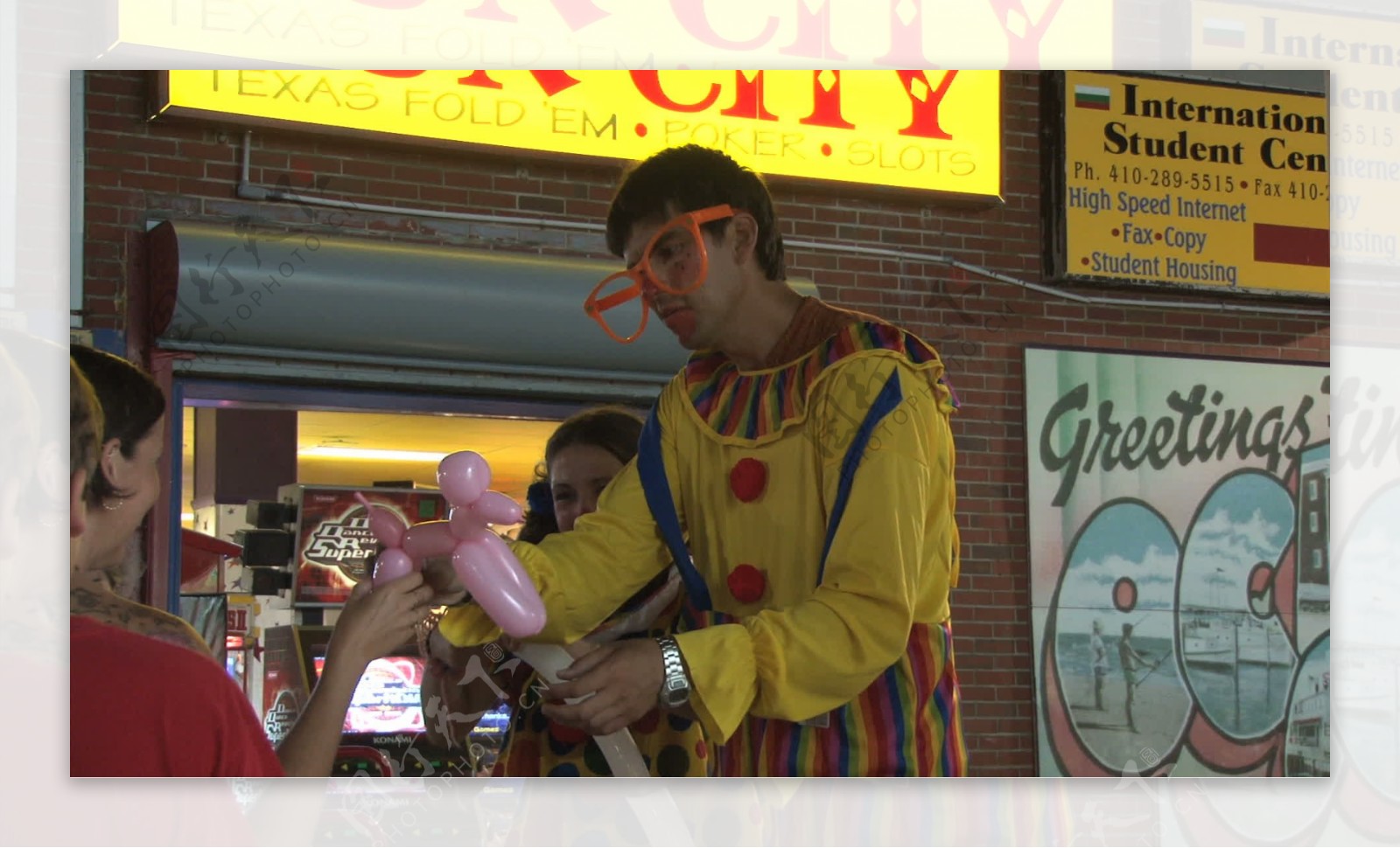 小丑娱乐孩子们在大洋城海滨2股票的录像