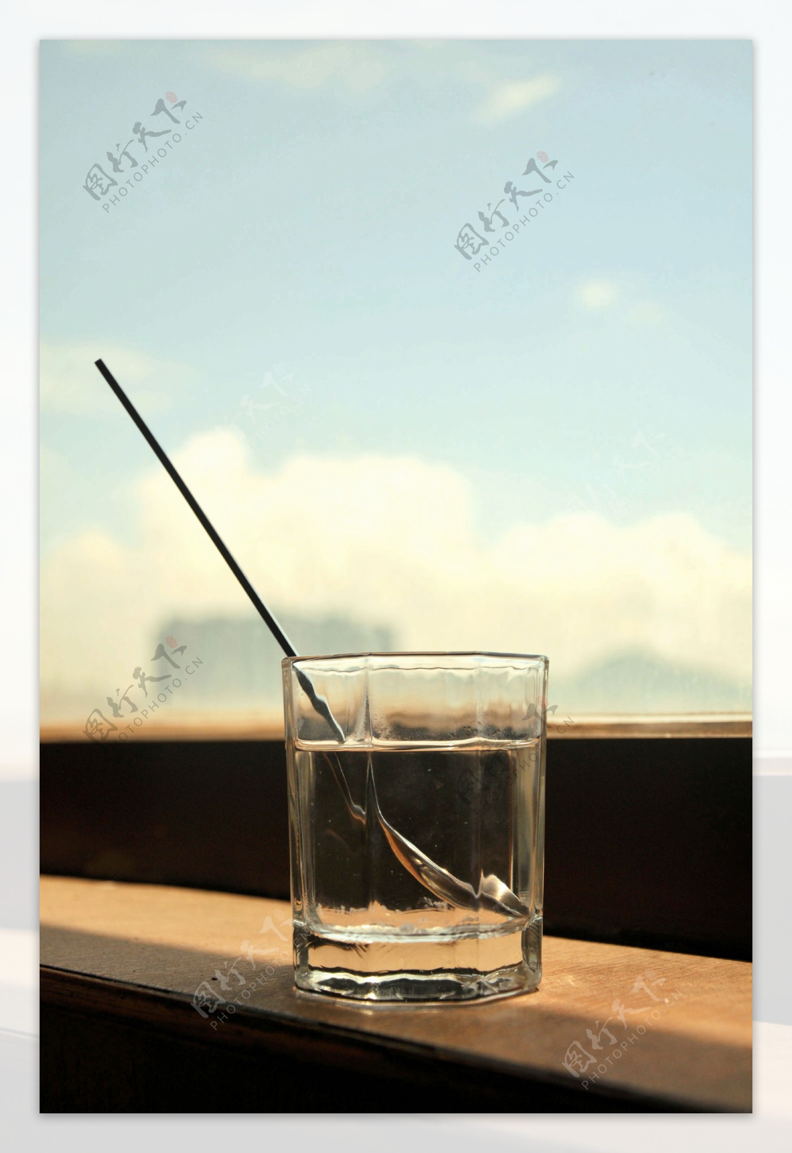 用正确的杯子，喝正确的水~The Right Cup 带你体验“调味水杯” - 普象网