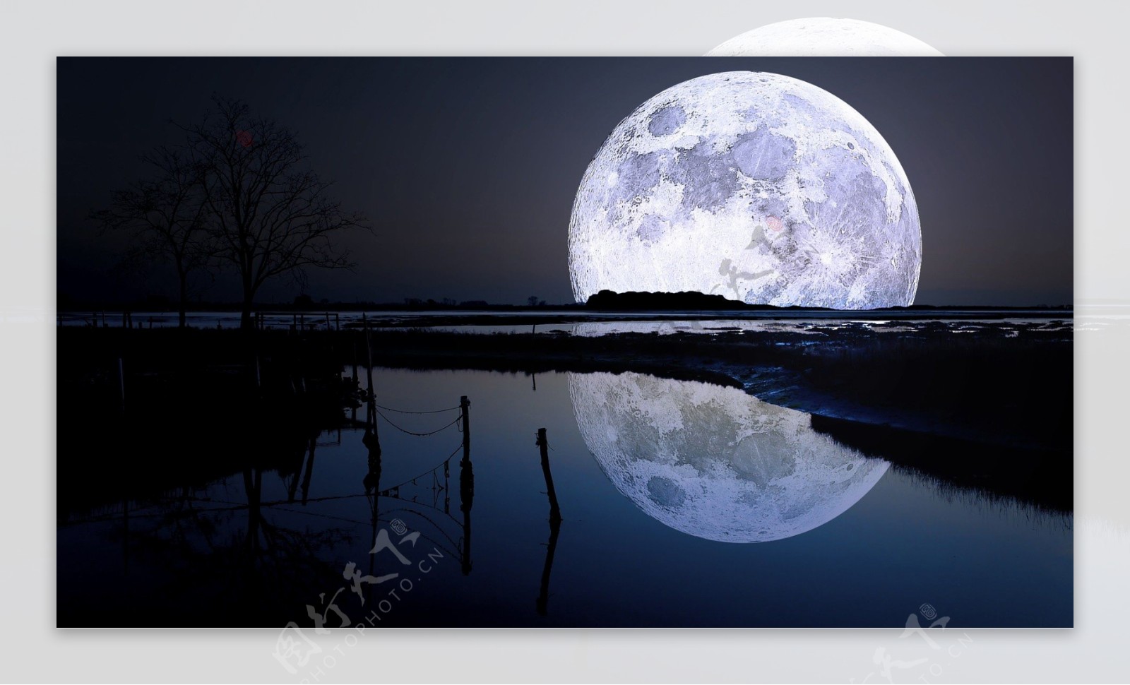 月球倒映个性夜景壁纸