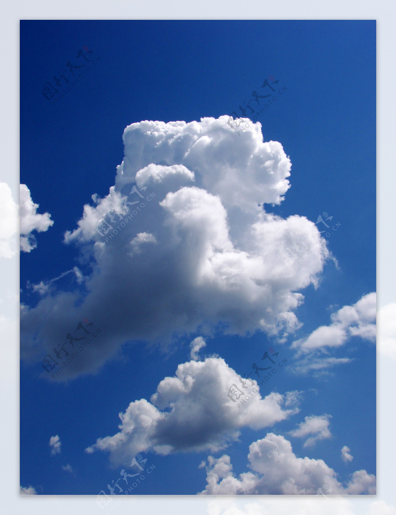 天空蓝天白云云朵图片