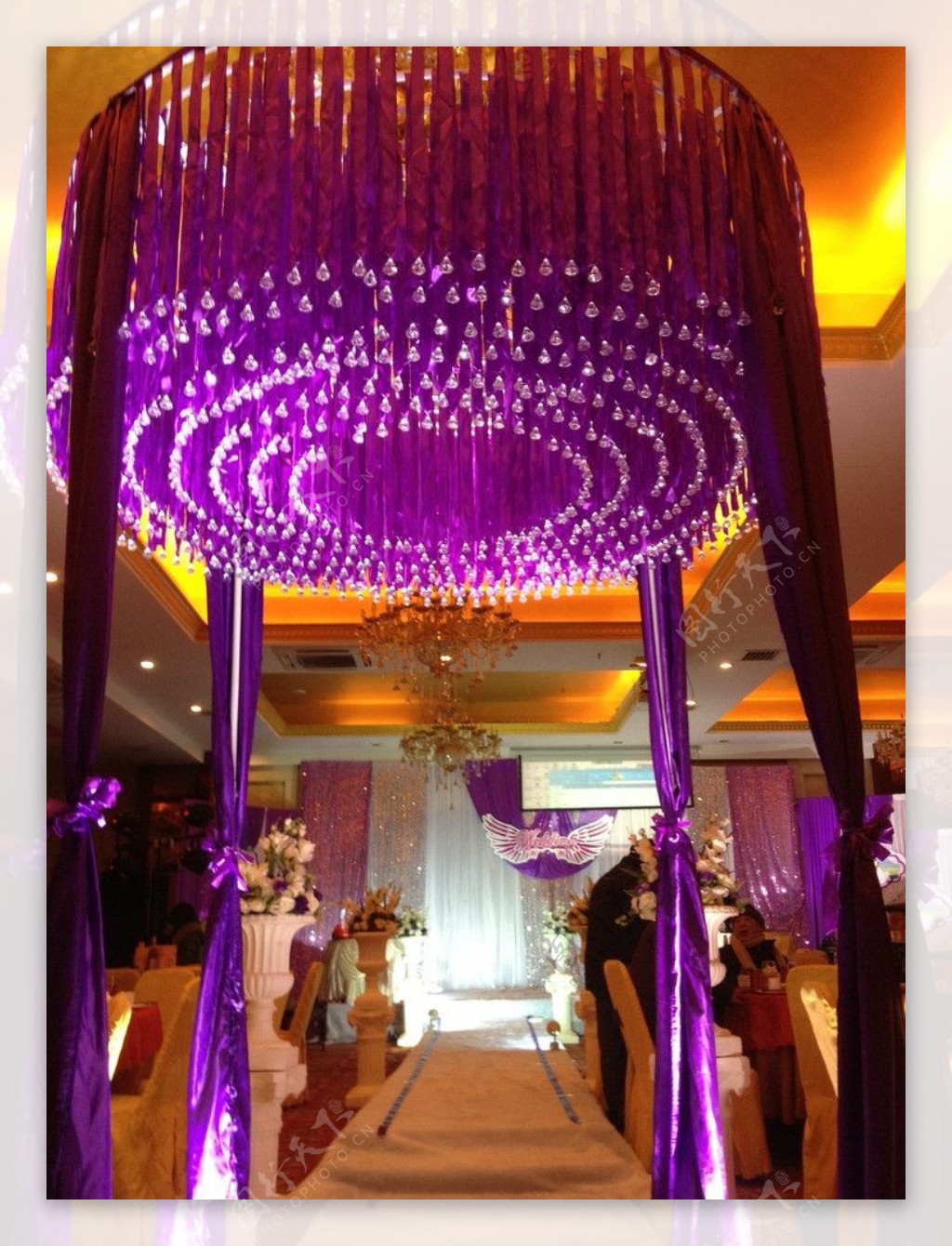 紫色婚庆饰品图片