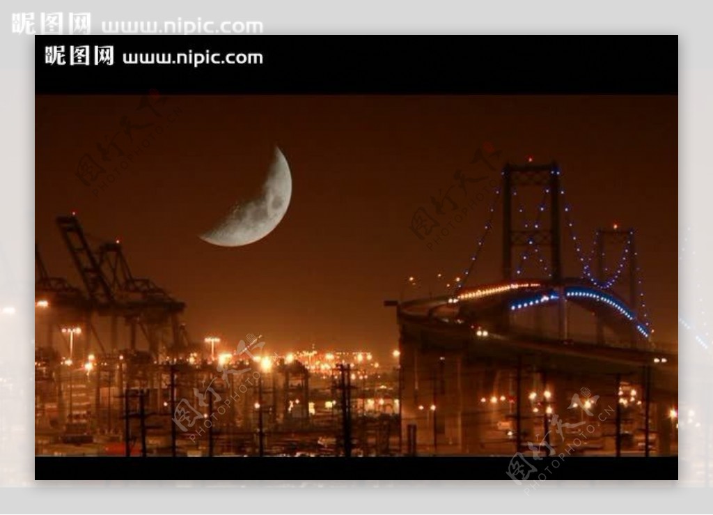 城市夜景月亮灯光视频