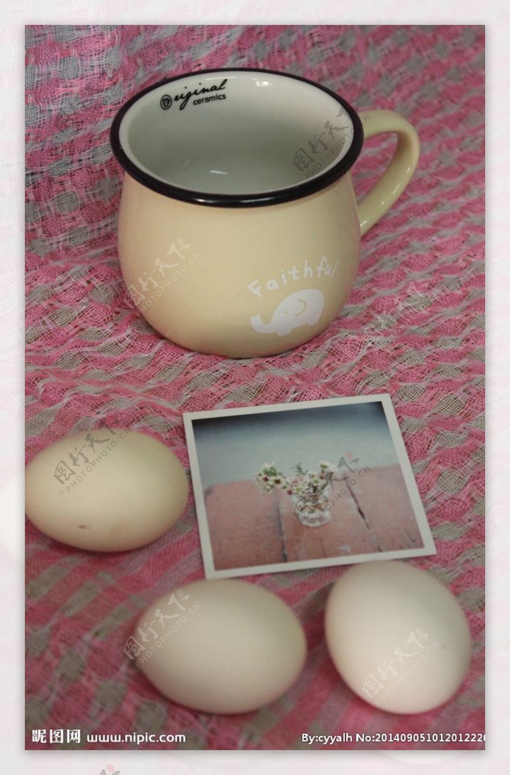 杯子和鸡蛋图片