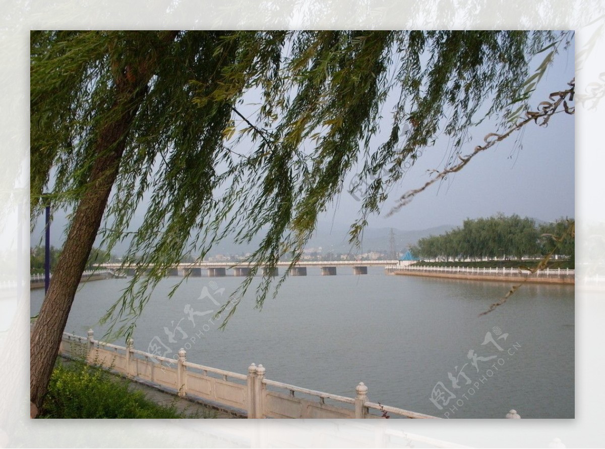 房县古城的护城河图片