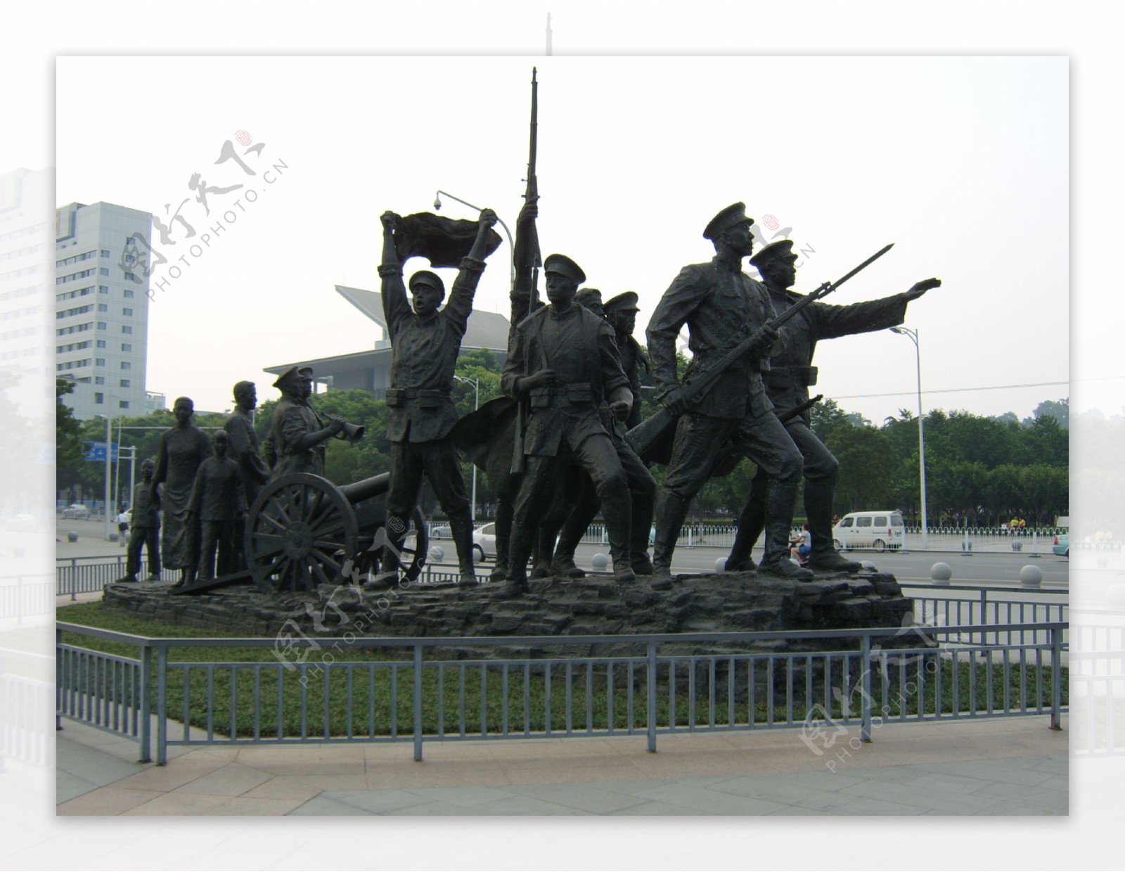 武汉183首义广场走向共和雕塑景观图片