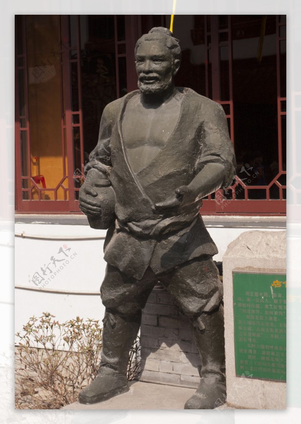 七宝古镇酒家雕塑图片