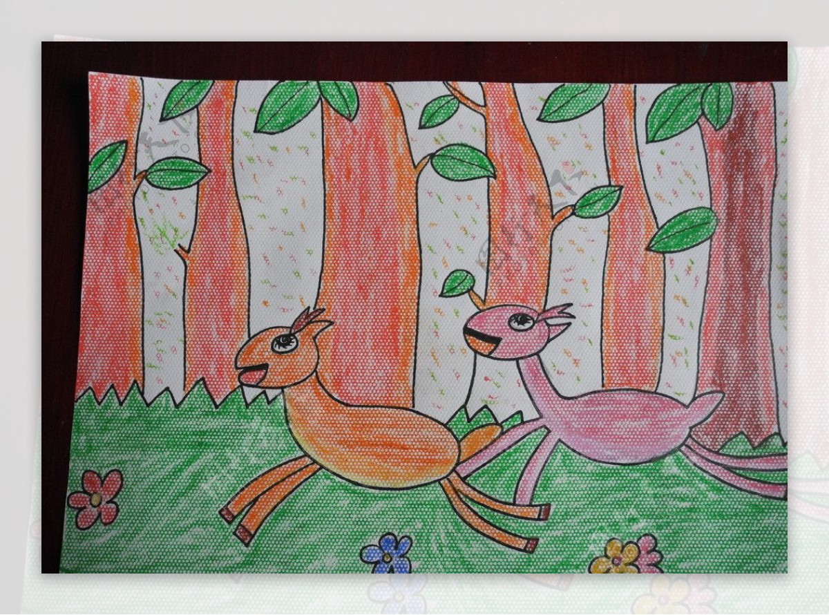 儿童绘画作品奔跑小鹿图片