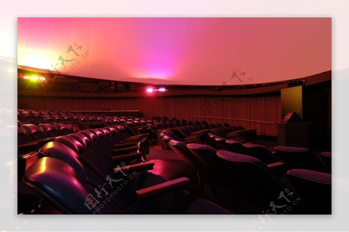 电影院暖调座椅无人投影室图片