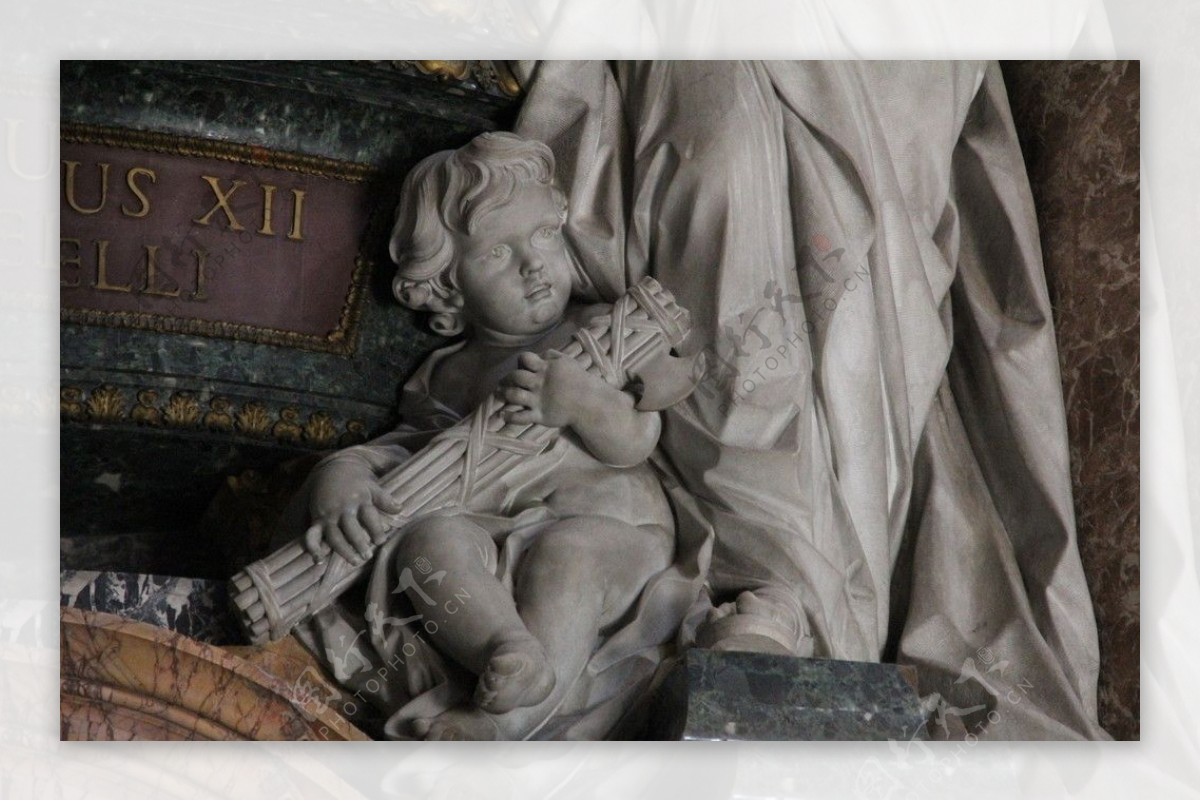 圣彼得大教堂雕塑局部图片