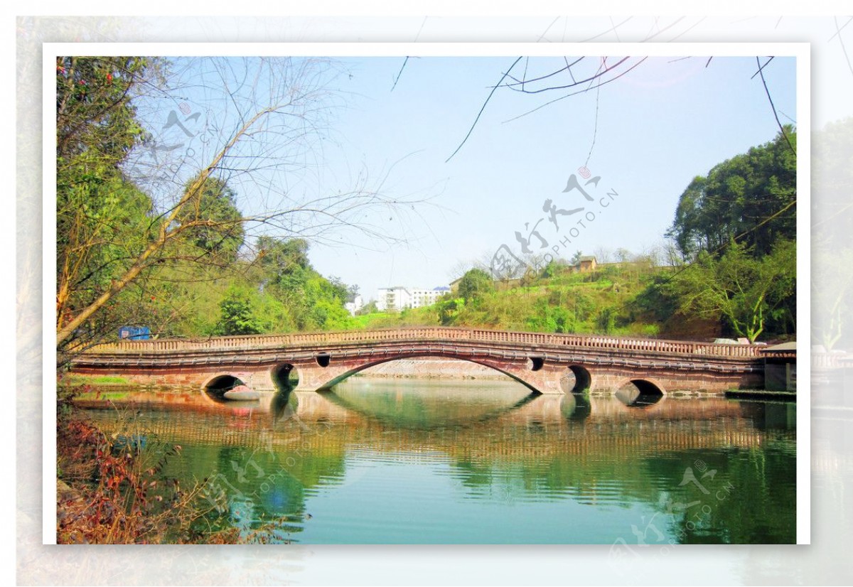 海棠公园的桥图片