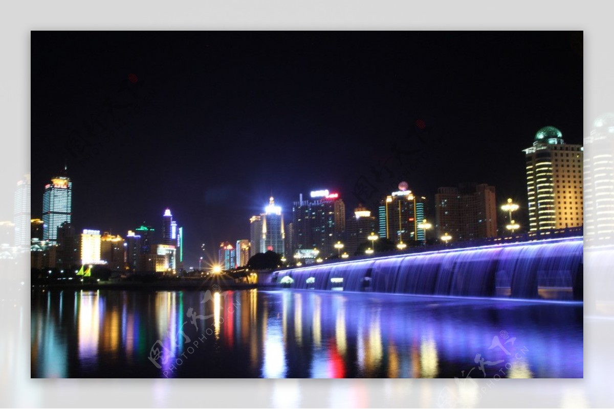 南宁南湖夜景图片
