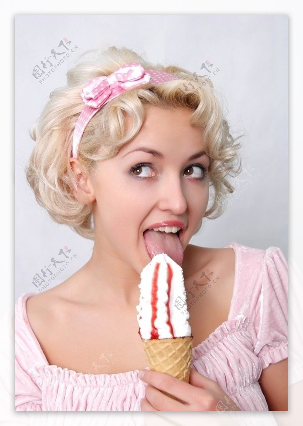 女孩和冰激凌Girlswithicecream图片