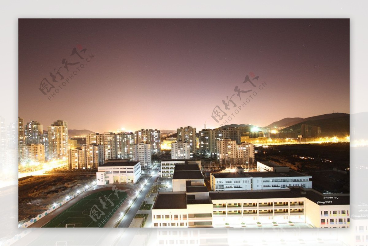 领秀城夜景图片