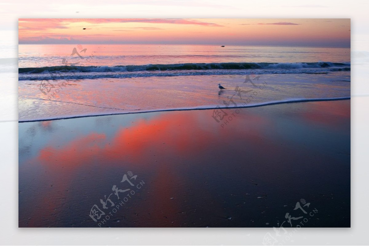 海滩霞光图片