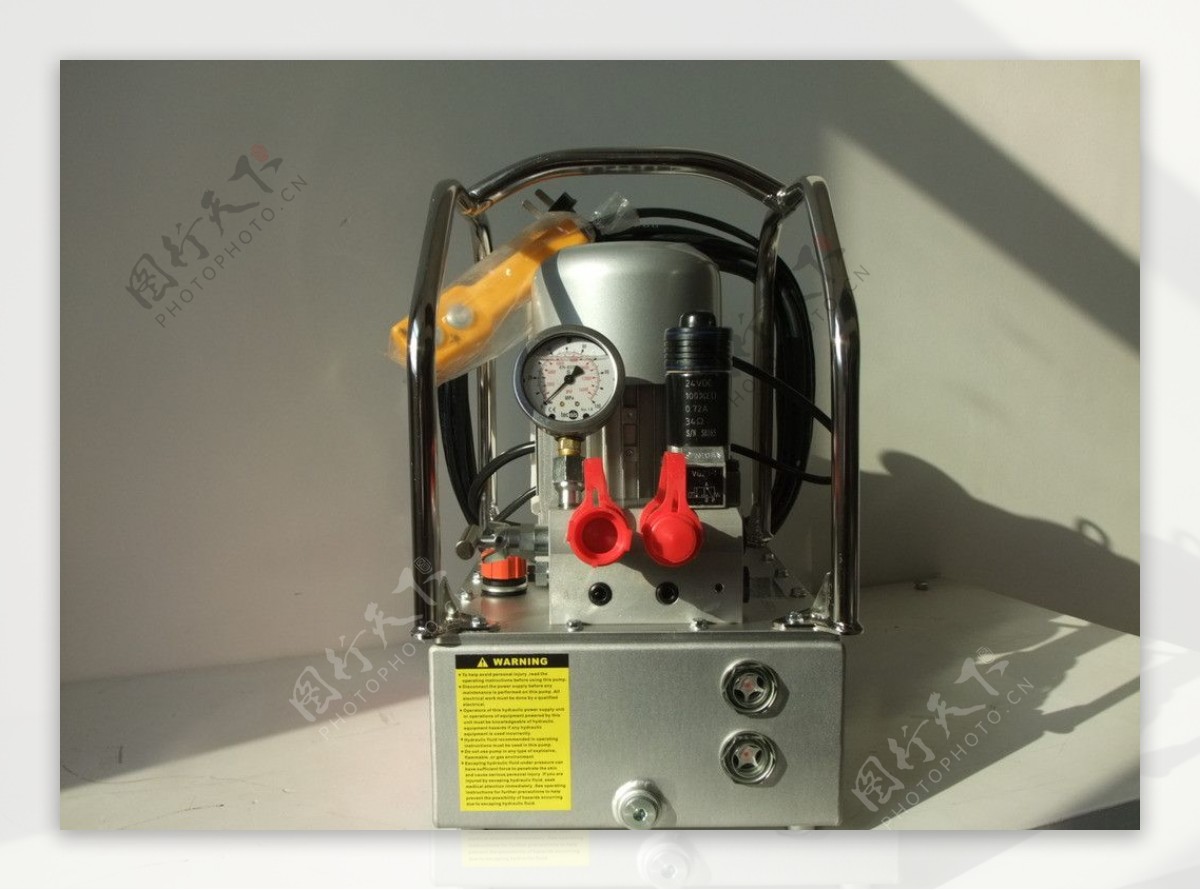 液压泵图片