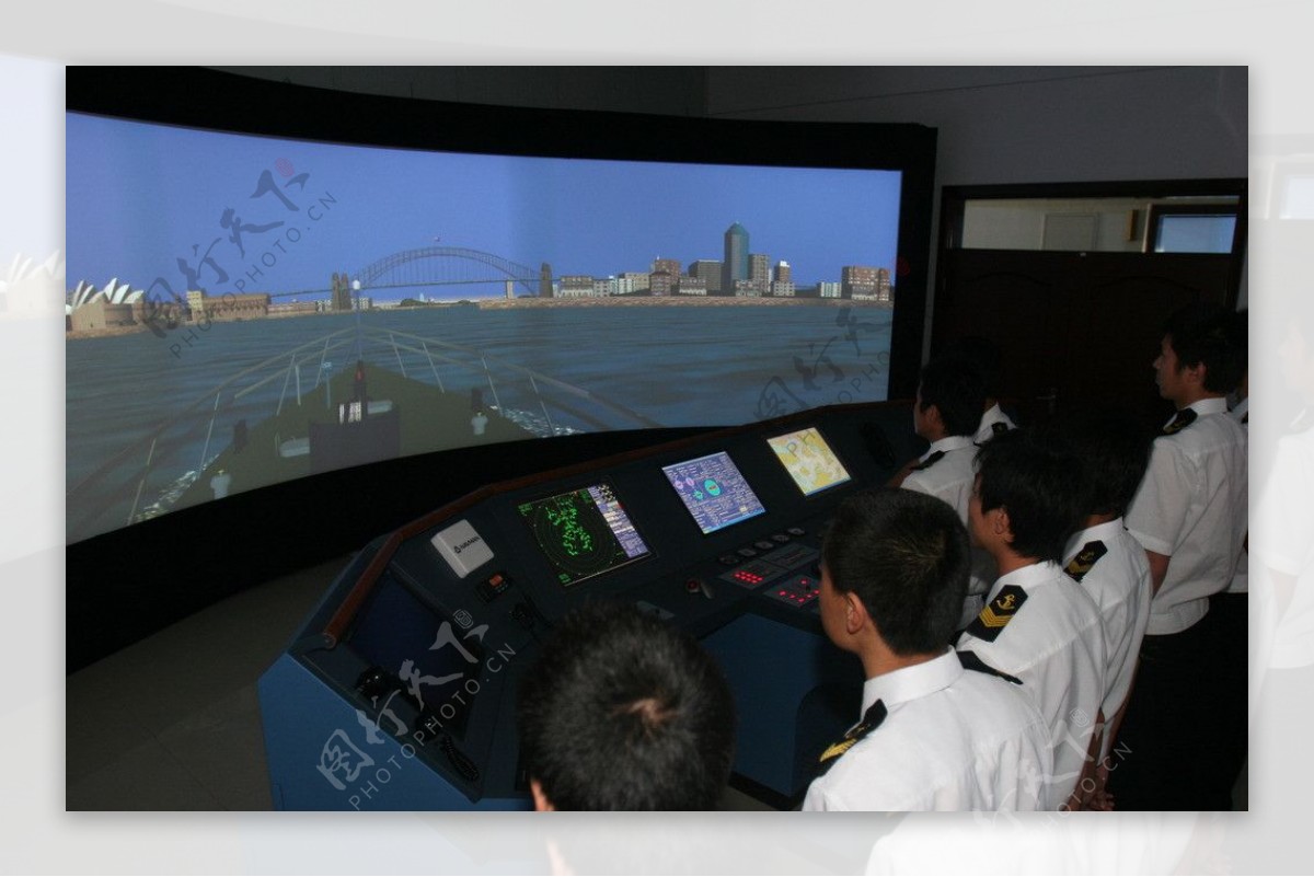 航海模拟器实训室图片