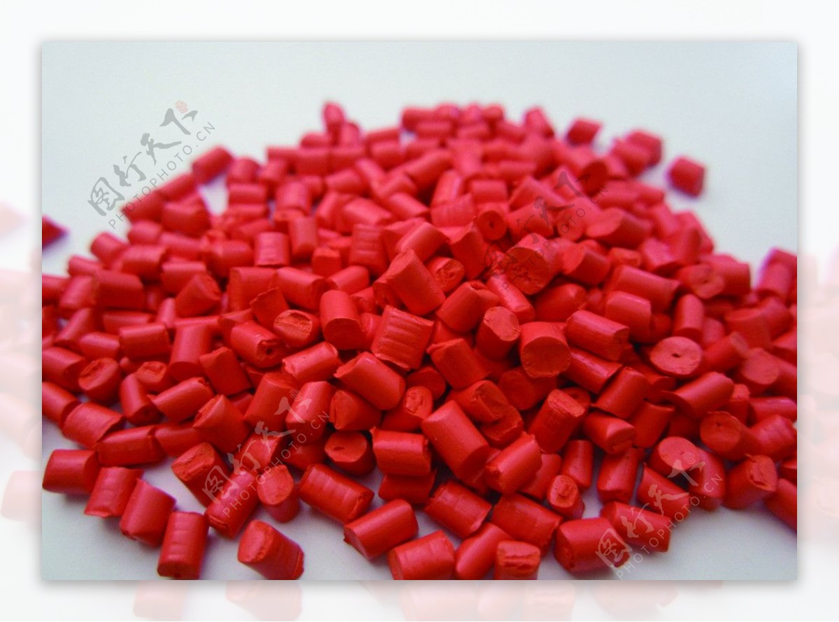 红色塑料粒子图片