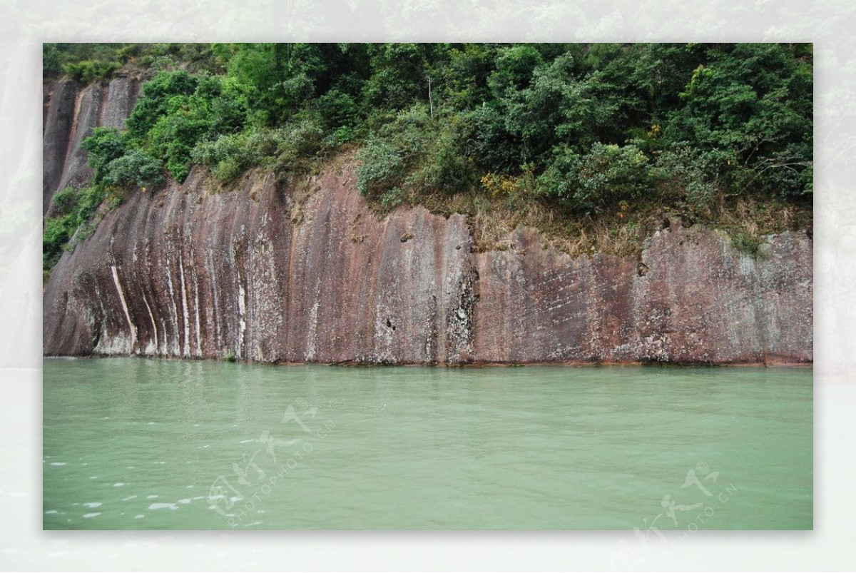 高山碧水图片