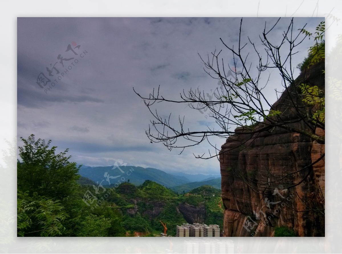 山崖风景图片