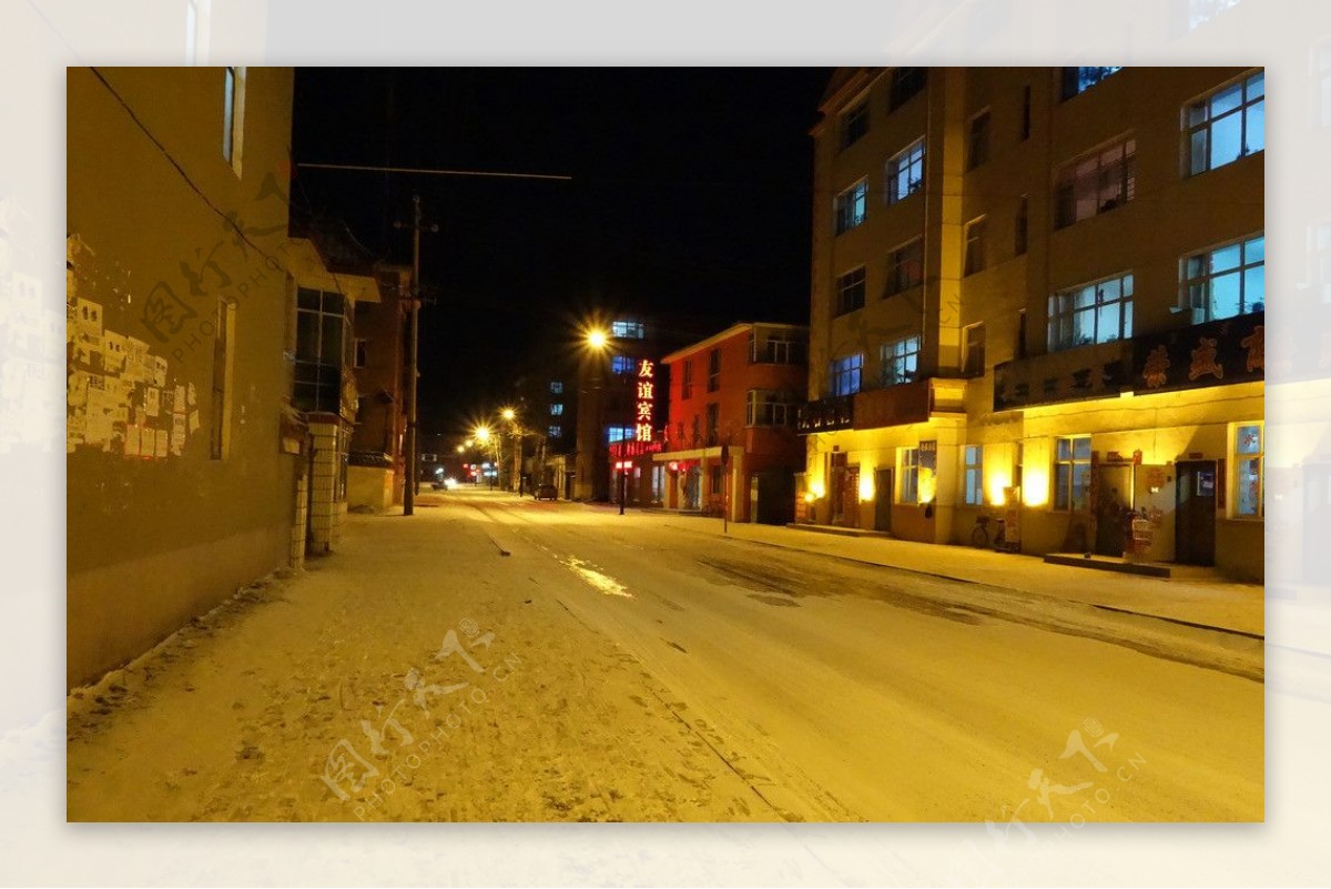 幸福街冬天夜色图片