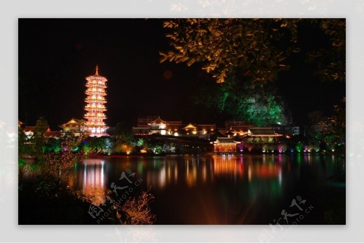 桂林木龙湖夜景图片
