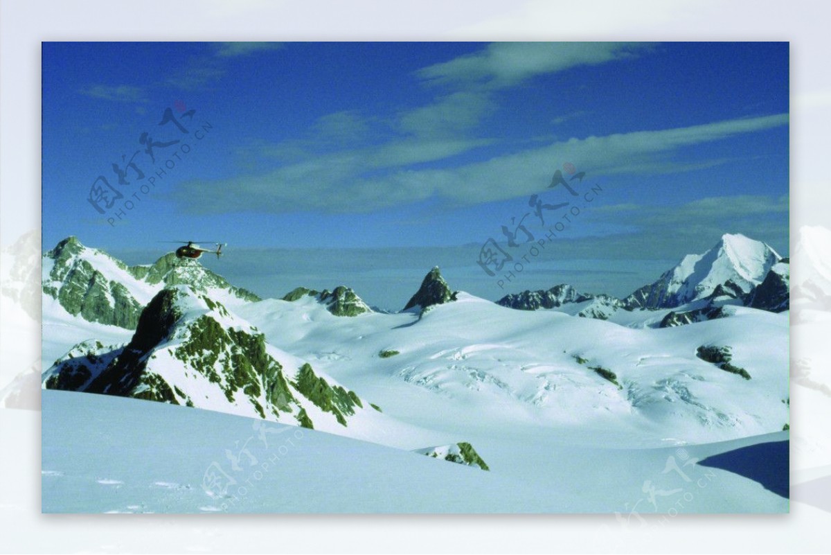 冰雪世界雪山风景图片