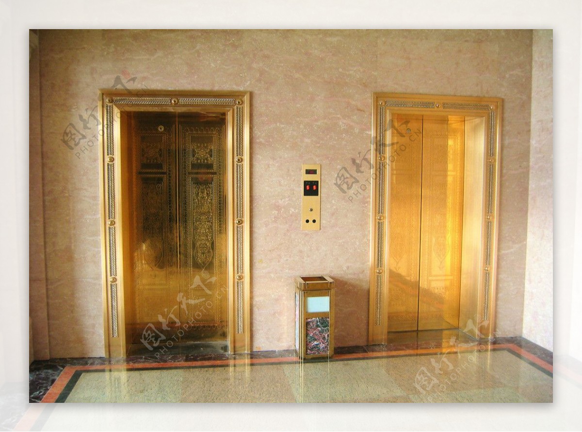 电梯间图片