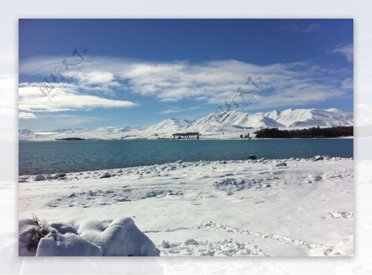 冬季湖景图片