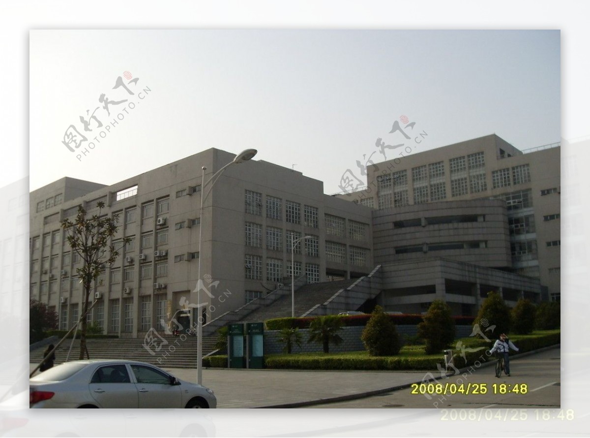 江苏大学机械工程学院图片