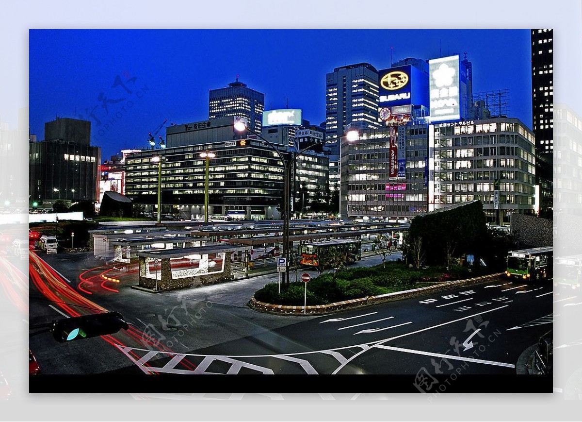 东京新宿夜景图片
