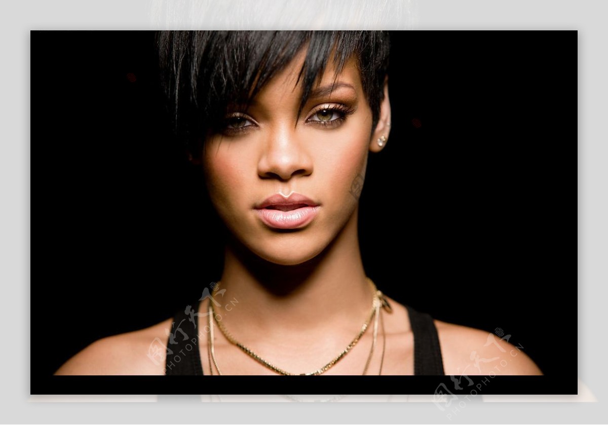 蕾哈娜Rihanna图片