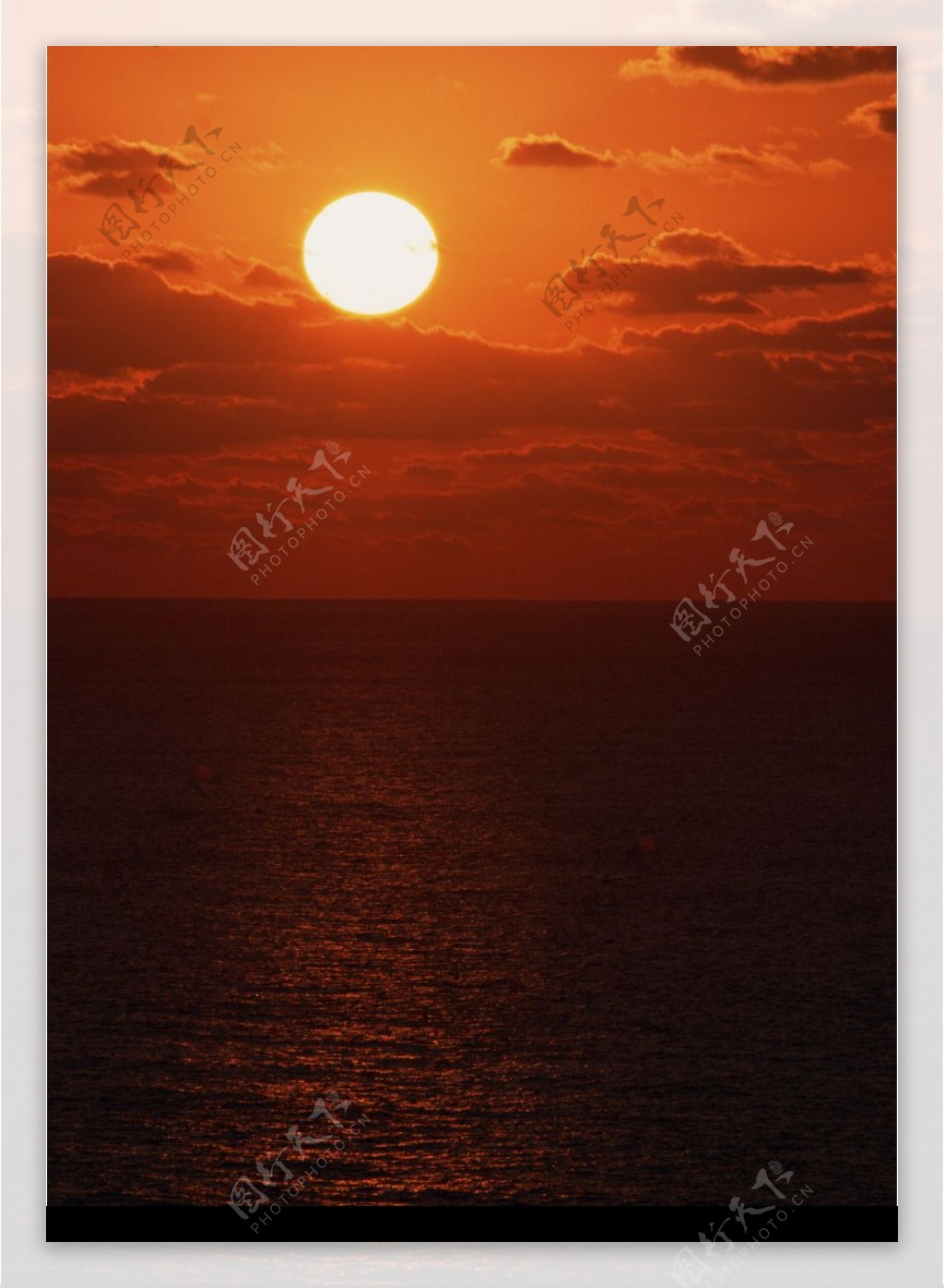 海上夕阳图片