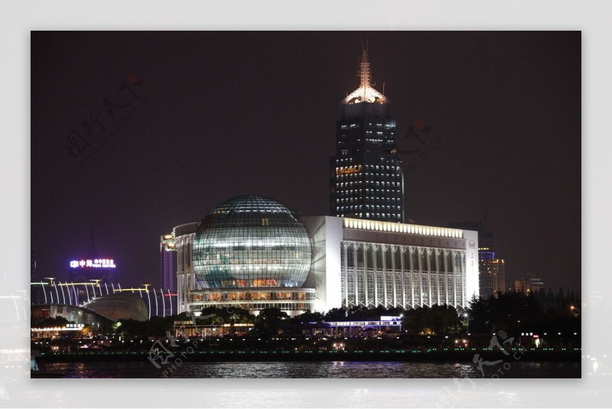 上海国际会议中心夜景图片