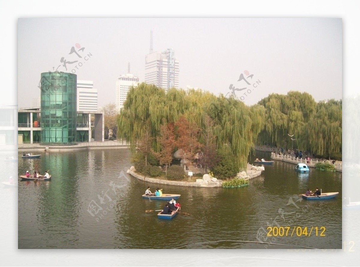 泉城公园一景图片