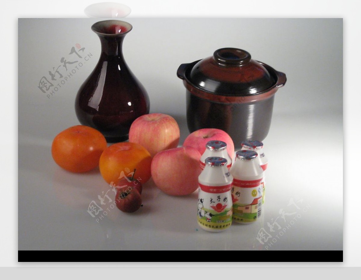 瓦罐与水果组合图片