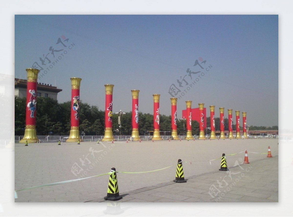 天安门广场的56根红柱子图片