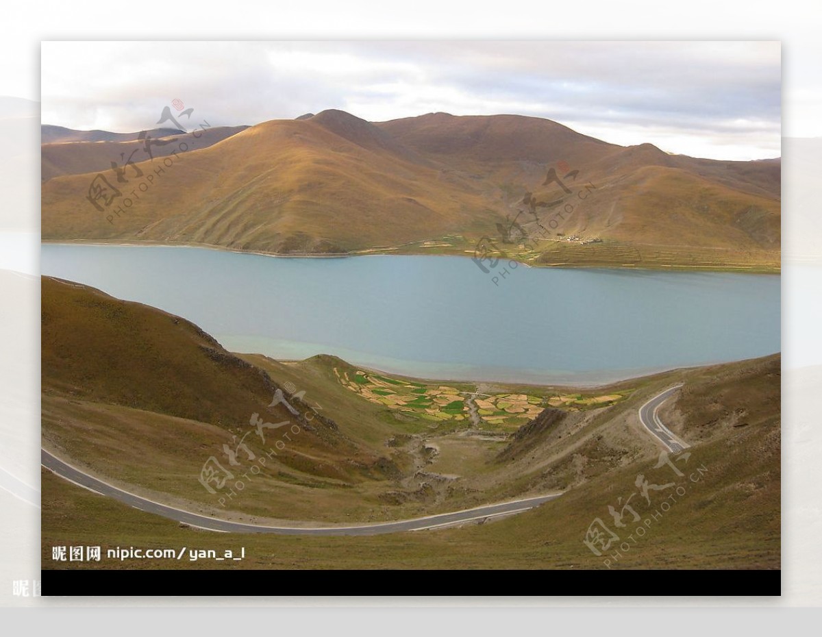 自然风景西藏盘山公路图片
