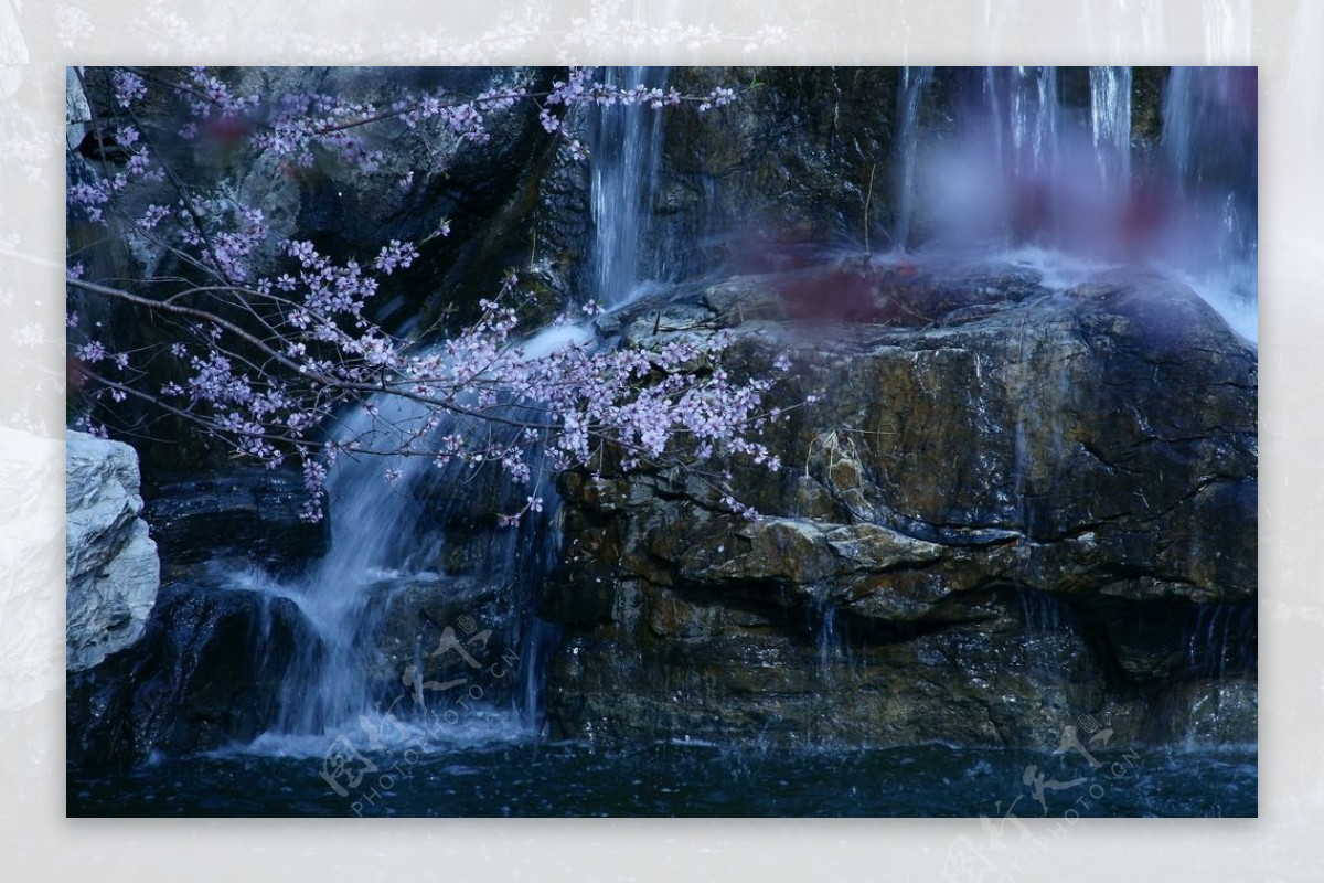 桃花瀑布图片