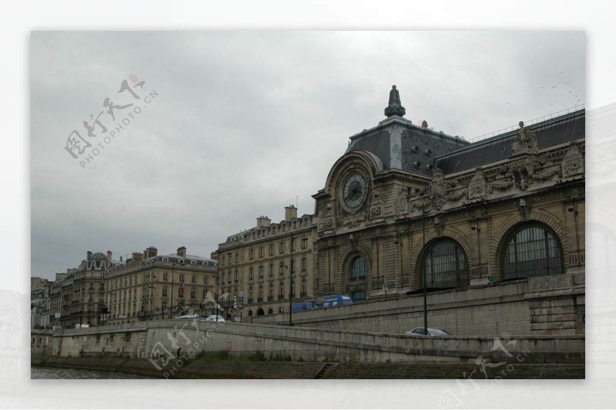 巴黎塞纳河畔奥赛美术馆图片