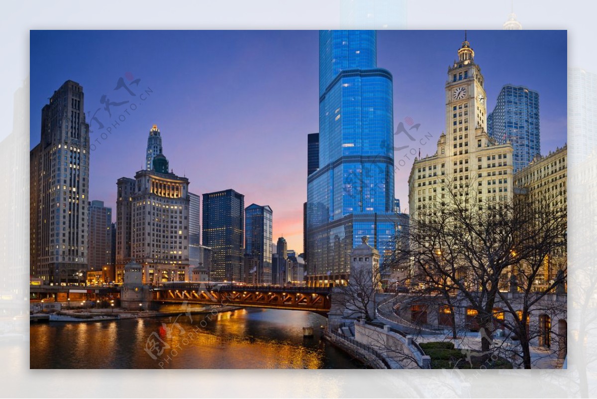 芝加哥市内河岸景观图片