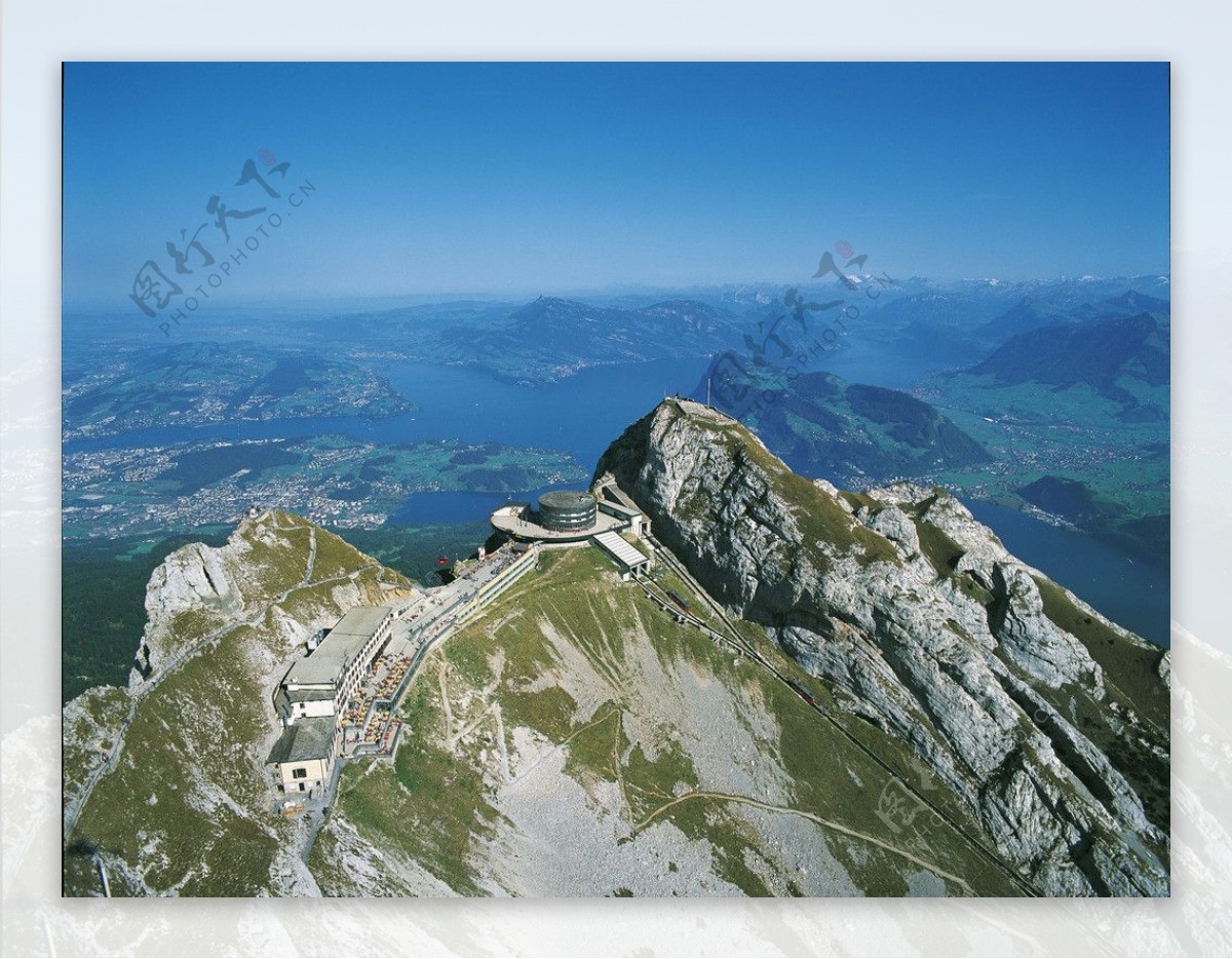 瑞士皮杜拉斯山俯瞰图片