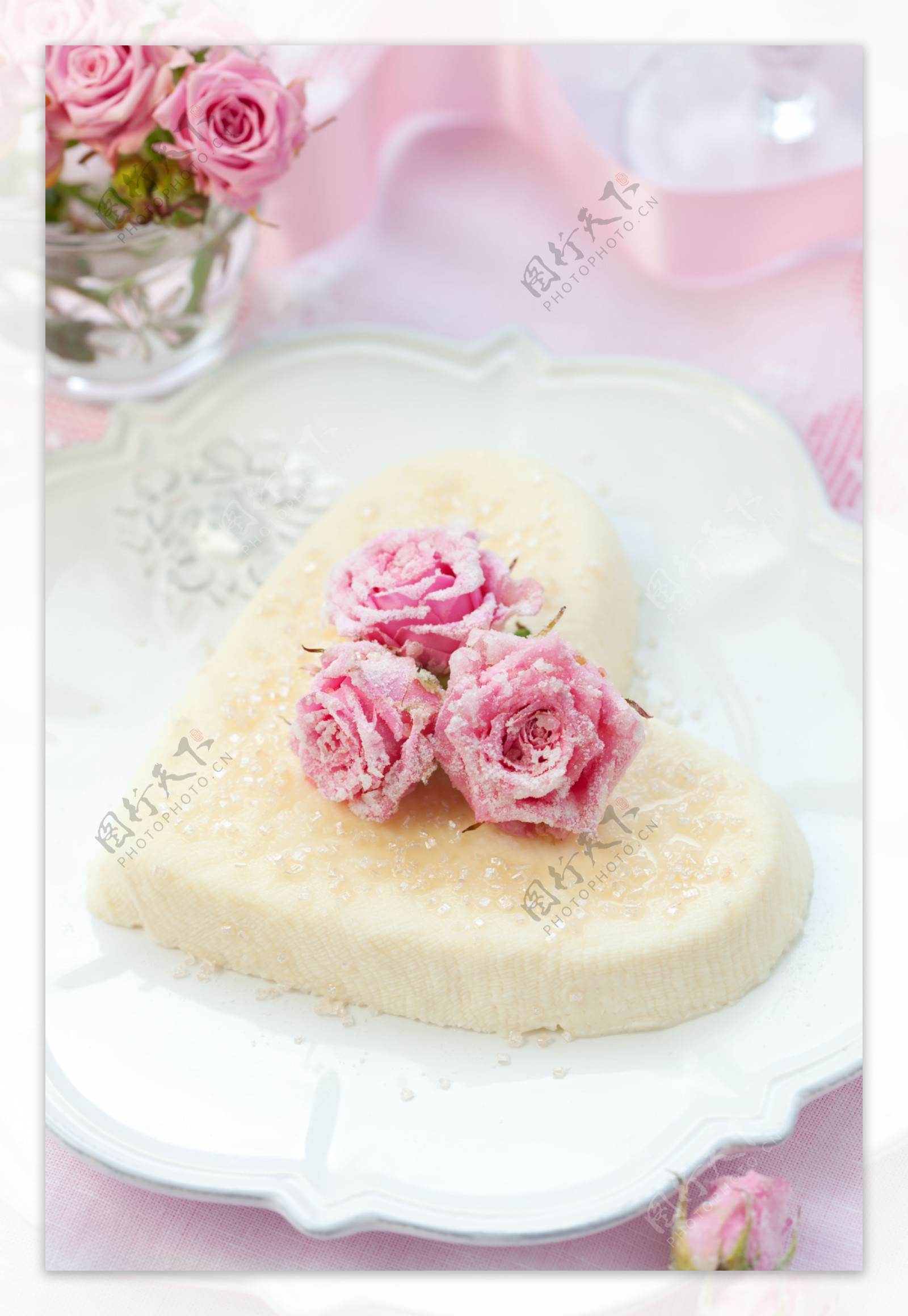 情人节爱心蛋糕玫瑰图片