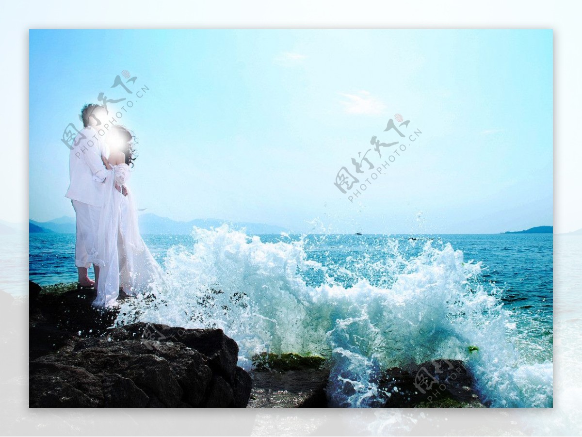 海滩婚纱照图片