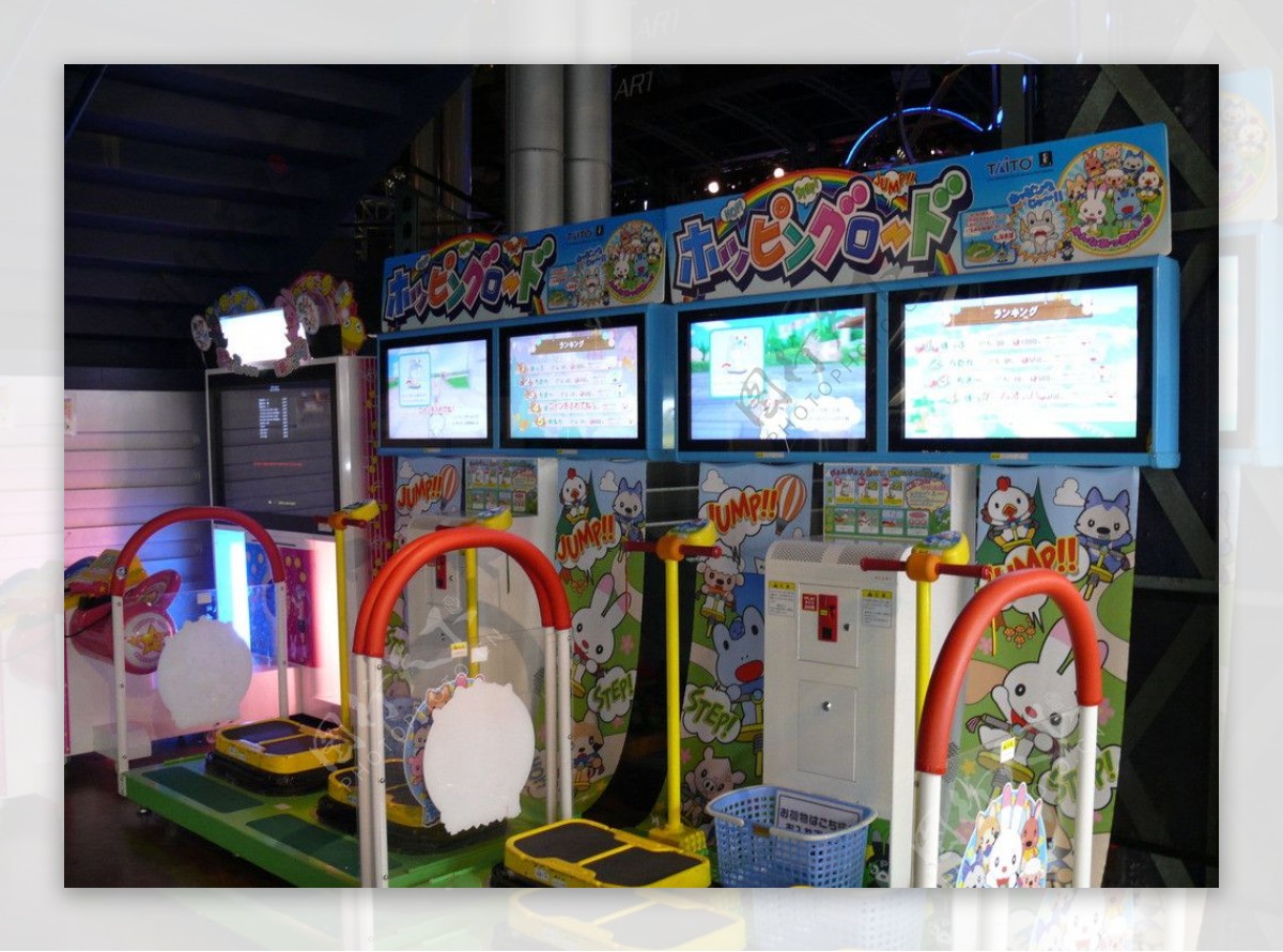 日本东京某游戏厅图片