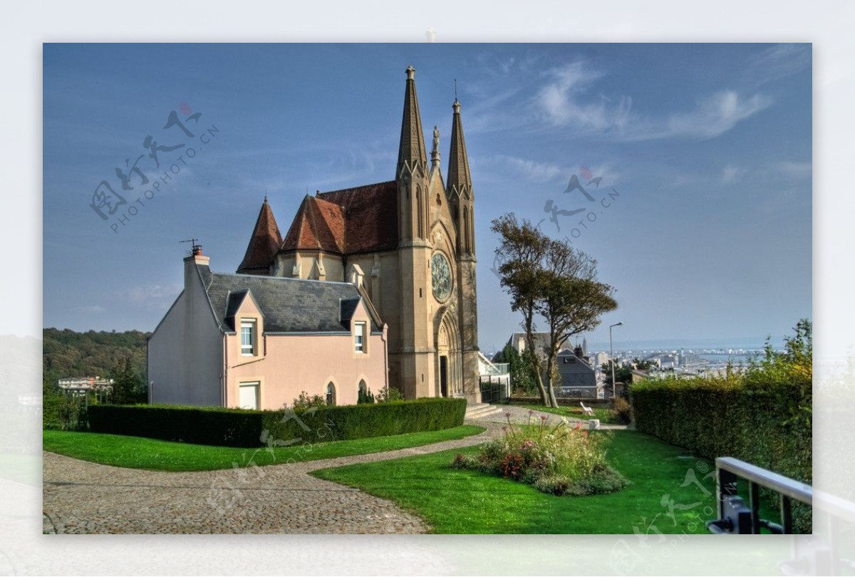 法国勒阿弗尔海边的教堂图片