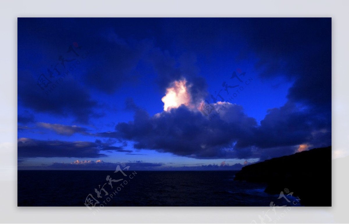 夏威夷早晨的天空图片