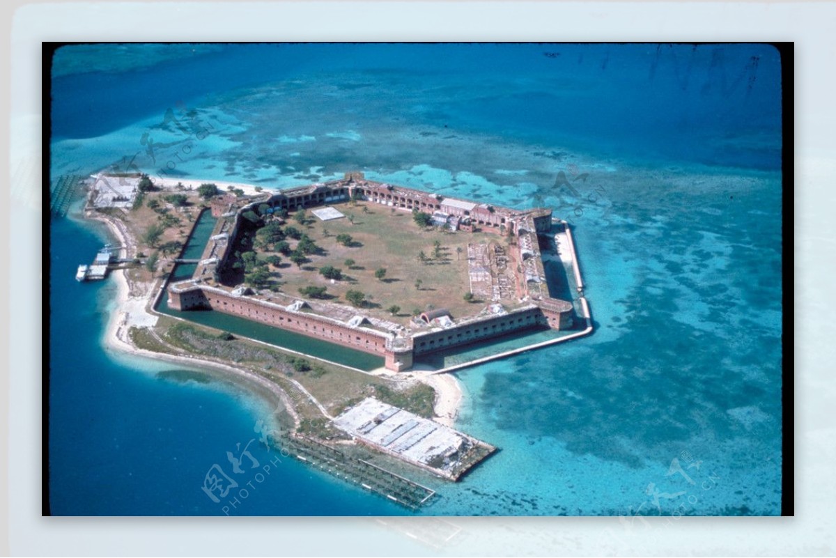 海上堡垒杰斐逊堡图片
