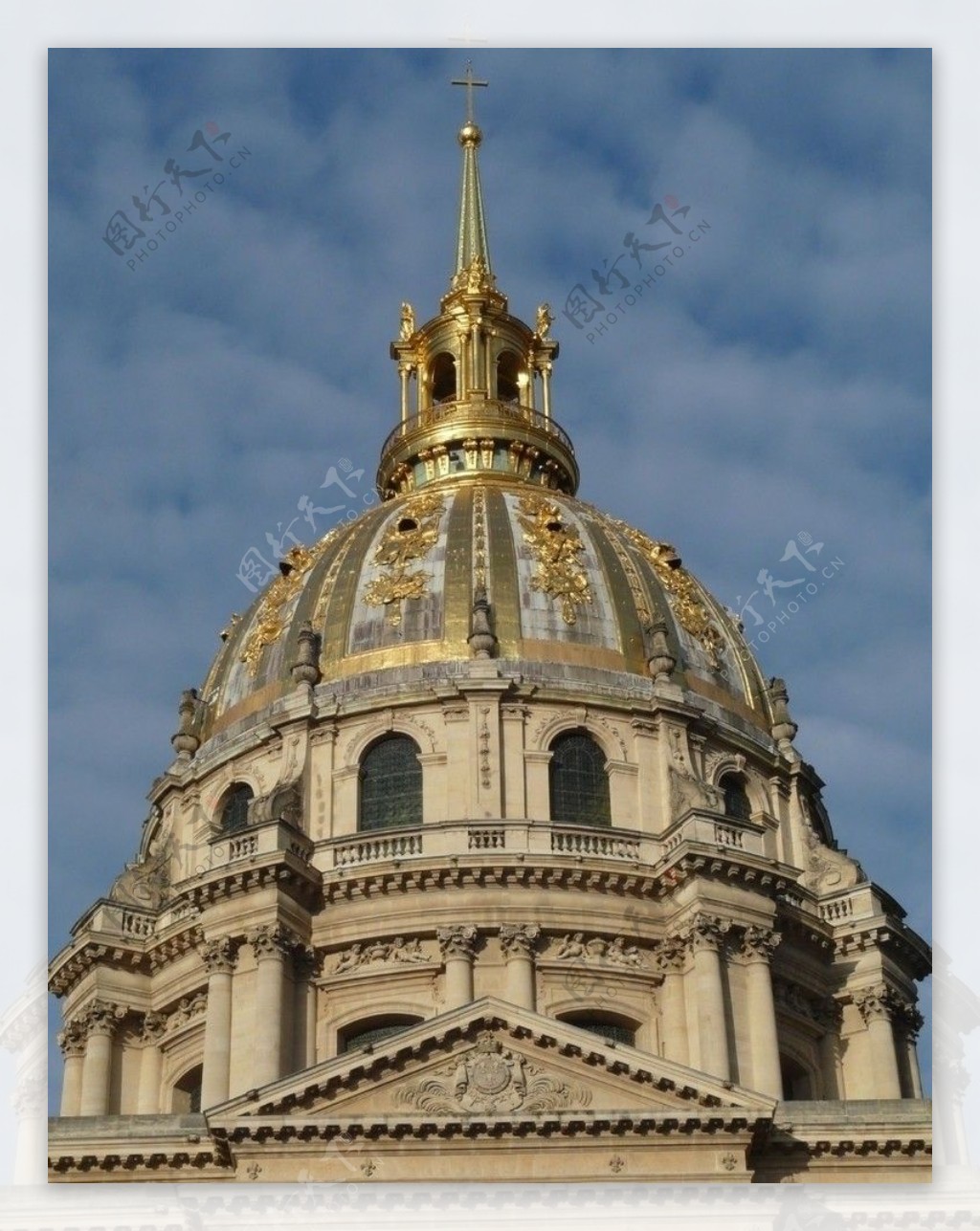 巴黎拿破崙陵寢建築圓頂图片